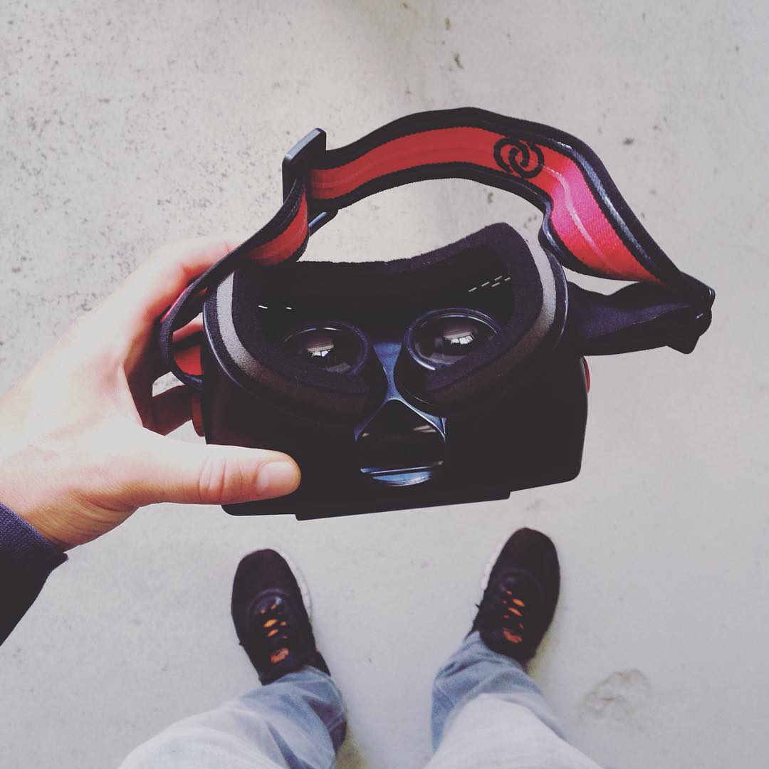 Hello VR.